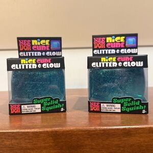 Bundle (2) Glitter and Glow Cubes - Blue